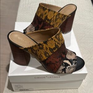 Gibson Latimer Women's Multicolor Snake Print Mules